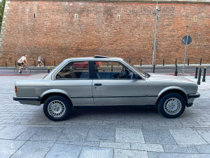 BMW 325e e30 - 1985