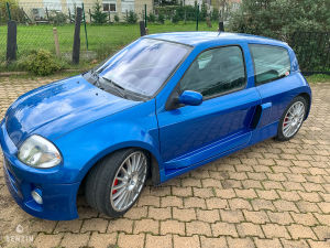 Renault Clio V6 - 2002
