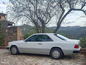 Mercedes-Benz 230 CE W124 - 1989