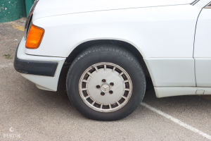 Mercedes-Benz 230 CE W124 - 1989