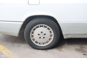 Mercedes-Benz 230 CE W124 - 1989