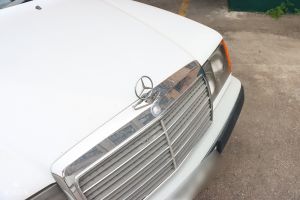 Mercedes-Benz 230 CE W124 - 1989