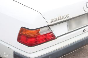 Mercedes-Benz 230 CE W124 - 1989