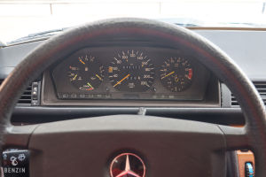 Mercedes-Benz 230 CE W124 - 1989