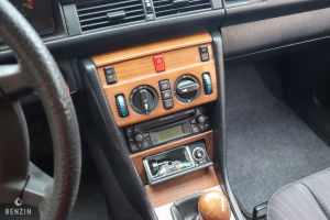 Mercedes-Benz 230 CE W124 - 1989