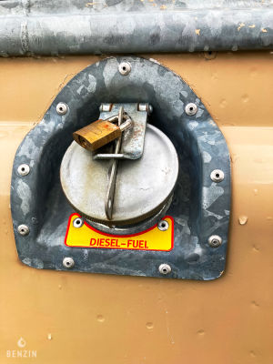 Land Rover Santana 109 Series III - 1981