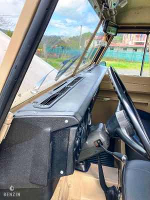 Land Rover Santana 109 Series III - 1981