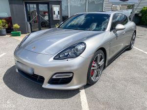 Porsche Panamera GTS - 2013