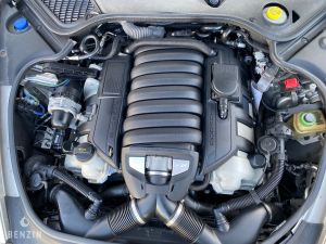 Porsche Panamera GTS - 2013