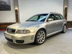 Audi RS4 B5 - 2001