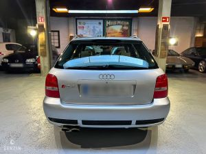 Audi RS4 B5 - 2001