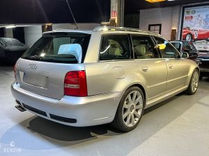Audi RS4 B5 - 2001