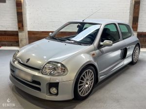 Renault Clio V6 - 2001