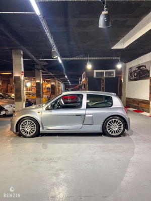 Renault Clio V6 - 2001