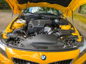 BMW Z4 28i  - 2012