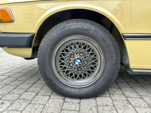 BMW 528i e12 - 1979