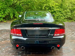 Aston Martin Vanquish S - 2005