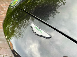 Aston Martin Vanquish S - 2005