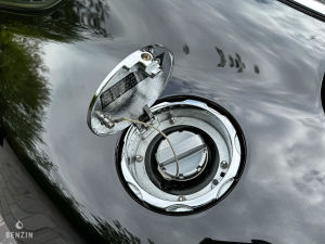 Aston Martin Vanquish S - 2005