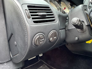 Aston Martin Vanquish S - 2005