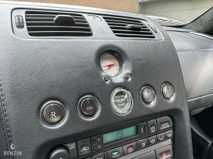 Aston Martin Vanquish S - 2005