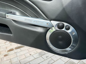 Aston Martin Vanquish S - 2005