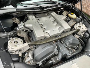 Aston Martin Vanquish S - 2005