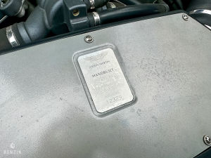 Aston Martin Vanquish S - 2005