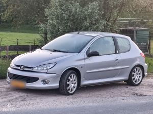 Peugeot 206 GT n°1955 - 2000