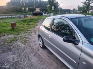 Peugeot 206 GT n°1955 - 2000