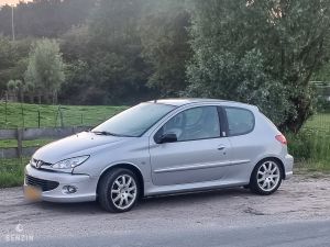 Peugeot 206 GT n°1955 - 2000