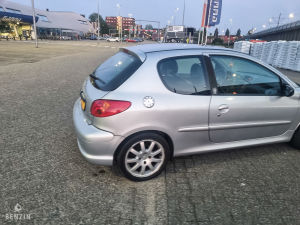 Peugeot 206 GT n°1955 - 2000