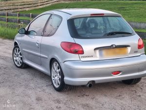 Peugeot 206 GT n°1955 - 2000