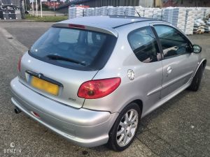 Peugeot 206 GT n°1955 - 2000