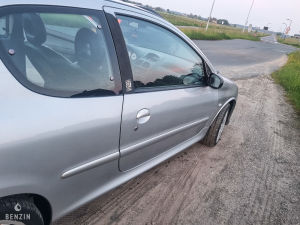 Peugeot 206 GT n°1955 - 2000