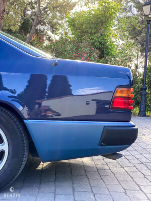 Mercedes-Benz 320 CE W124 - 1994