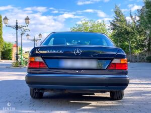 Mercedes-Benz 320 CE W124 - 1994