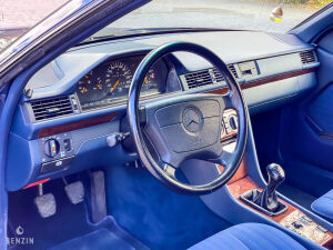 Mercedes-Benz 320 CE W124 - 1994