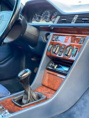 Mercedes-Benz 320 CE W124 - 1994