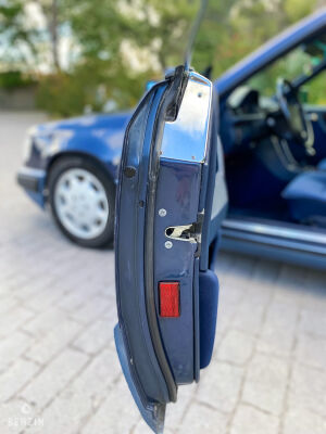 Mercedes-Benz 320 CE W124 - 1994