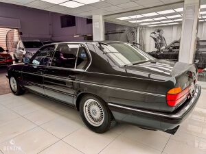 BMW 750iL e32 - 1994
