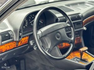 BMW 750iL e32 - 1994