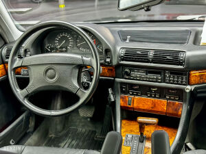 BMW 750iL e32 - 1994