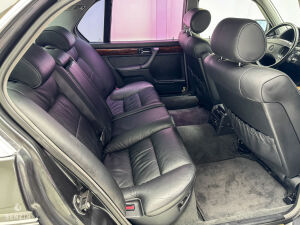 BMW 750iL e32 - 1994