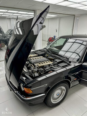 BMW 750iL e32 - 1994