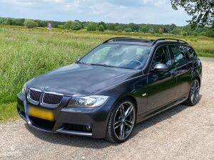 BMW 330i e91 - 2007