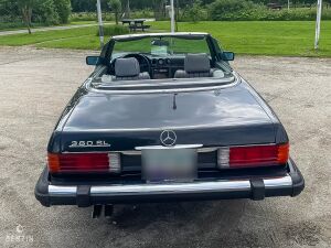 Mercedes-Benz 380 SL R107 - 1985