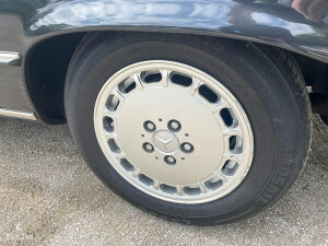 Mercedes-Benz 380 SL R107 - 1985