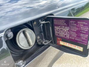 Mercedes-Benz 380 SL R107 - 1985