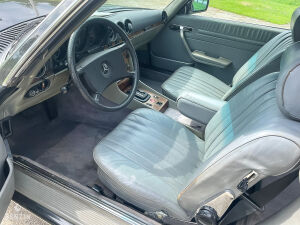 Mercedes-Benz 380 SL R107 - 1985